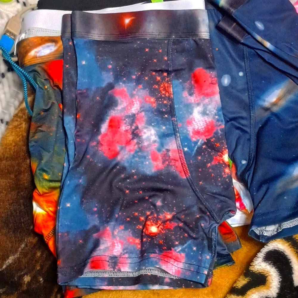 Brand new,never wore mens medium boxers. Have different prints, 3 assorted pairs